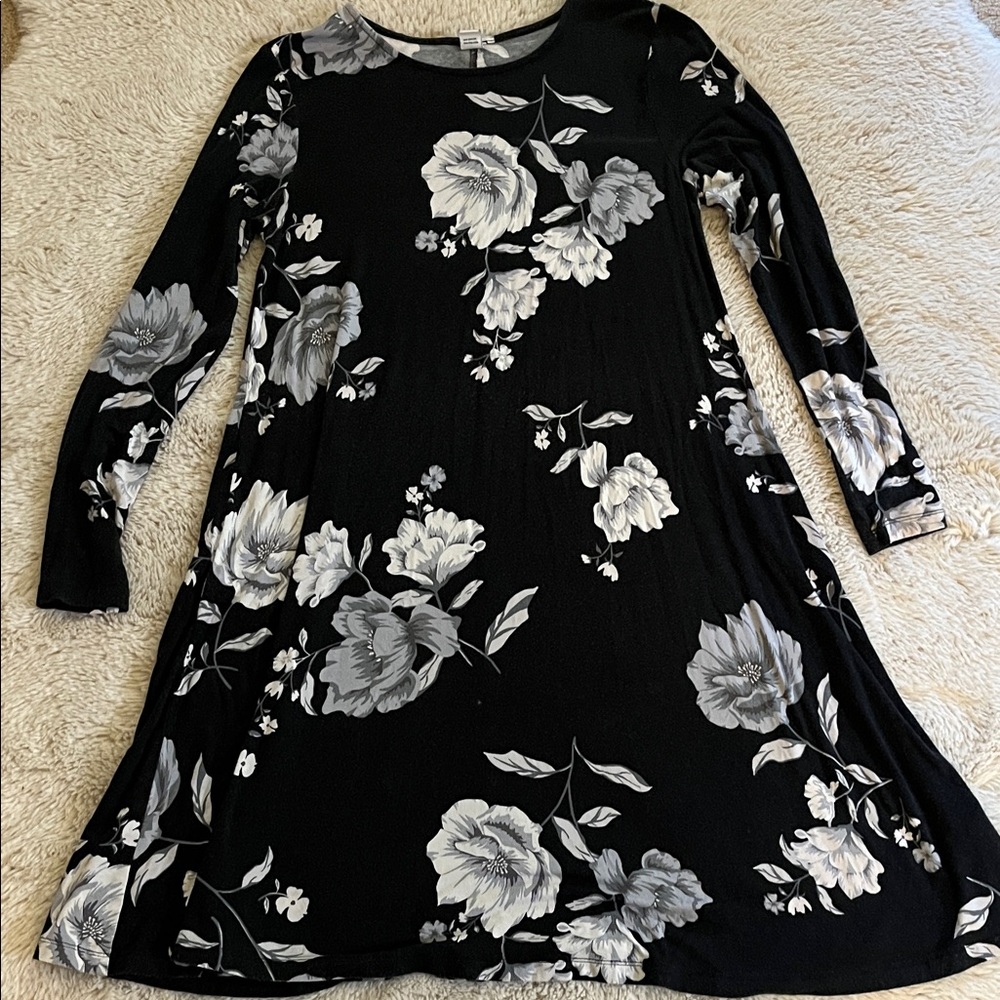 Black and Gray Floral Long Sleeve Dress